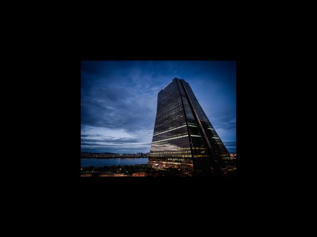 헌드레드The hundre