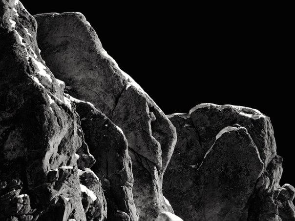 Story Cut 2 발견된 소포의 특징과 브러싱 스캠에 연루될 가능성